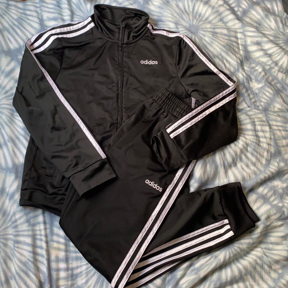 Adidas Black/White Striped TrackSuit Sz M 8/10